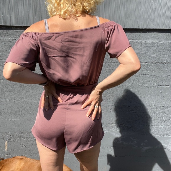 Tobi Romper size M - Picture 3 of 8